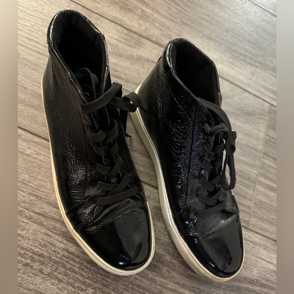 Kenneth Cole Black Platform Sneakers, Size 7.5